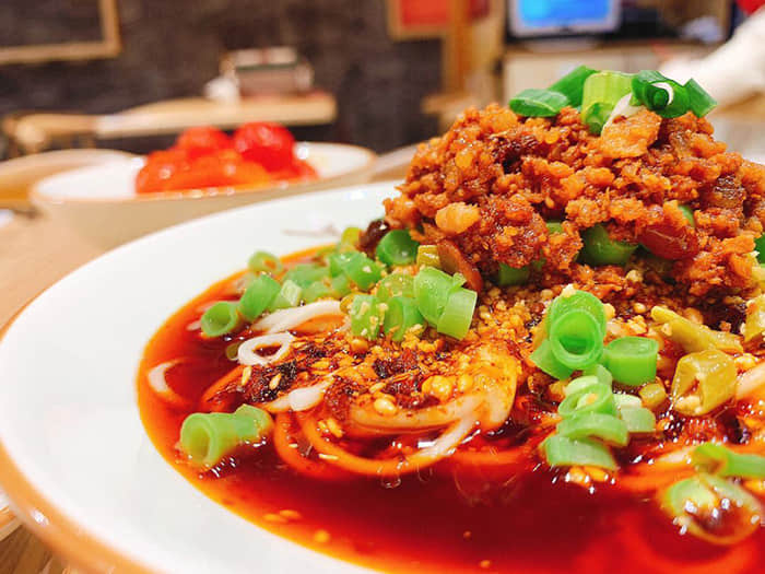 消费提示：血糖较高的人不宜过多食用杨梅
